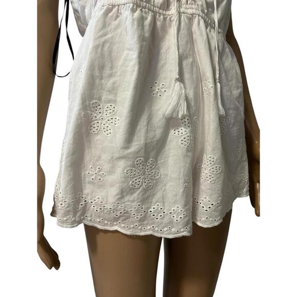 Chic White Lace-Up Halter Romper - Picture 3 of 5